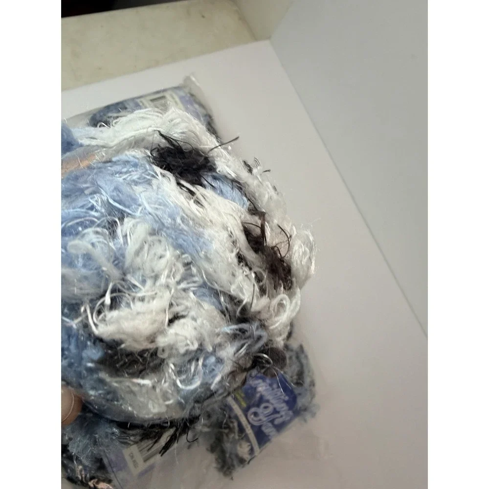 Knitting Yarn 100% Polyester Micro-fiber Black White‎  Blue Eyelash Yarn Lot 10